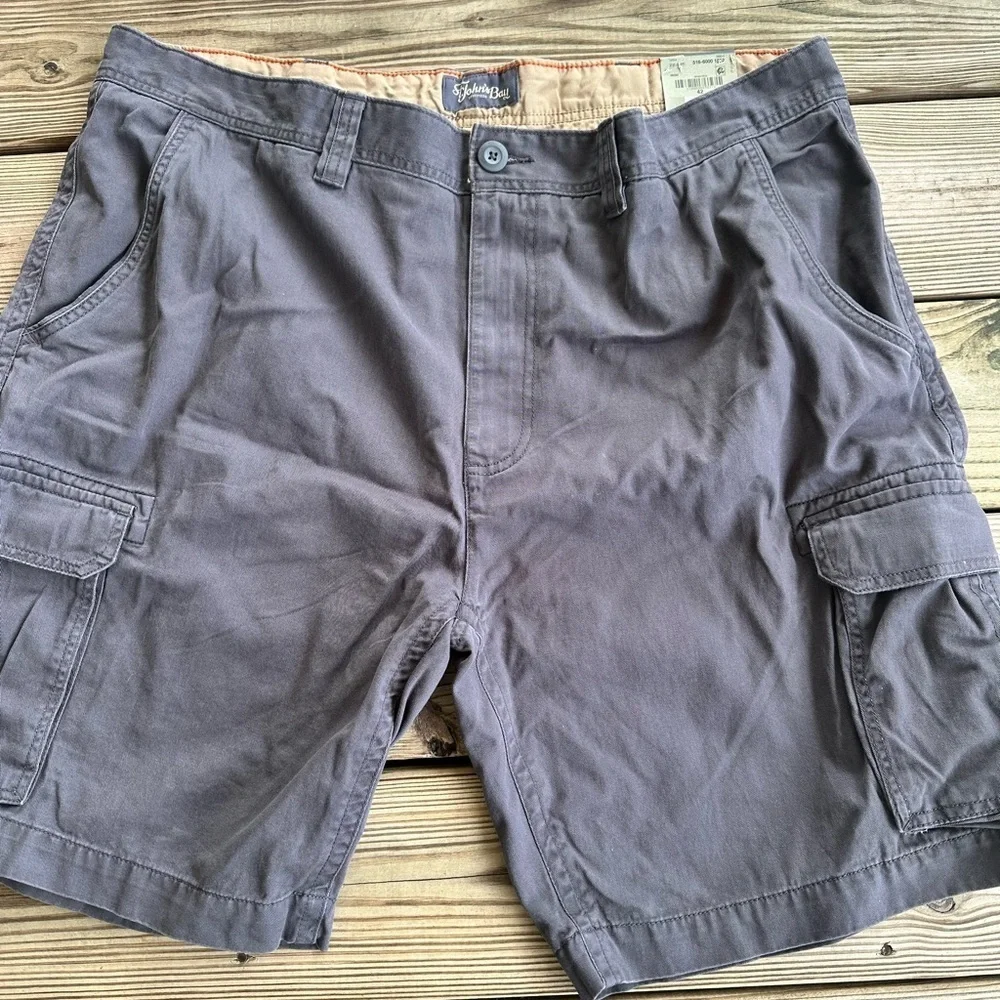 St. John's Bay Cargo Shorts Gray and Tan size 42